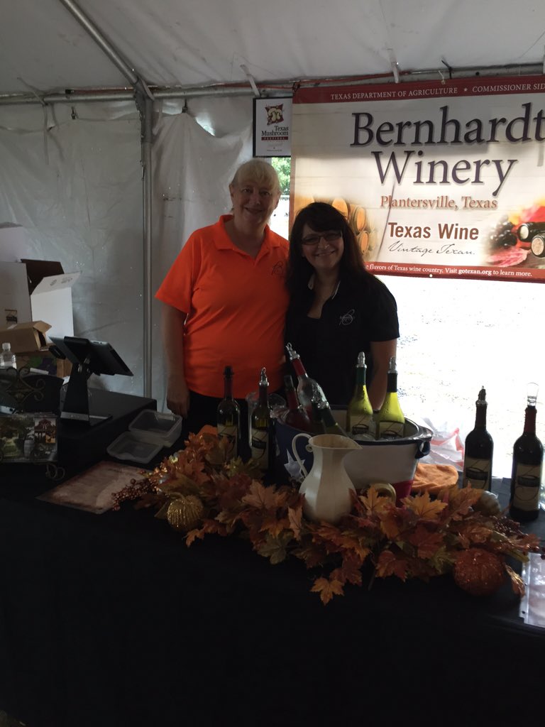 MadisonvilleTX's tweet photo. Come see JoAnne and Pennie at the Bernhardt Winery boot. #TMF2015 https://t.co/bblGJEIaPu