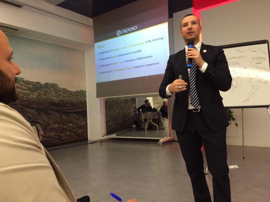 OrganoEU's tweet photo. #Zone1EU è AZIONE: Organizzazione,Formazione,Informazione! - Roberto Ravelli (Blue Diamond #OG) https://t.co/UhC2VQIAF0