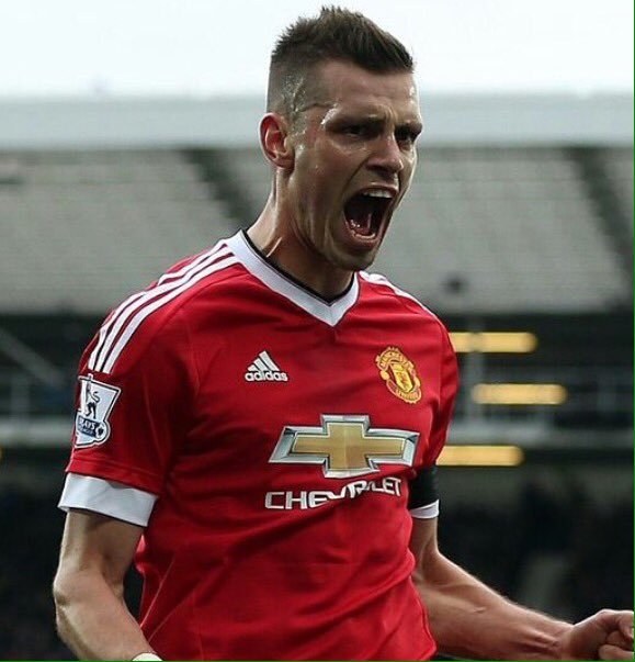 Head to Head tweet media