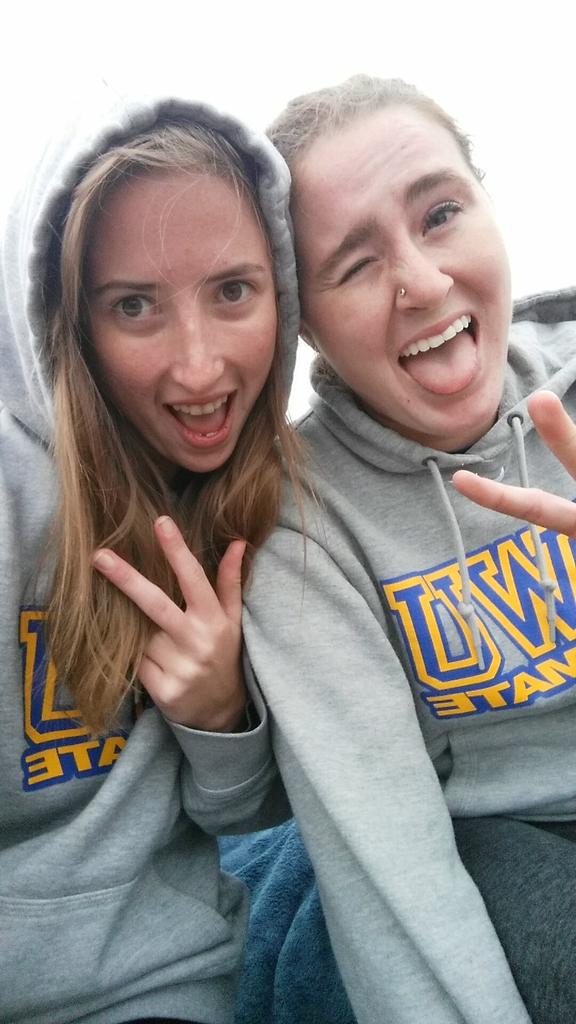 RWUltimate's tweet photo. #FlatFudgeSigningOff #flatstanley #hotfudge #sexy #girls #nofilter #swag #brian? https://t.co/5mDKBnbWDs