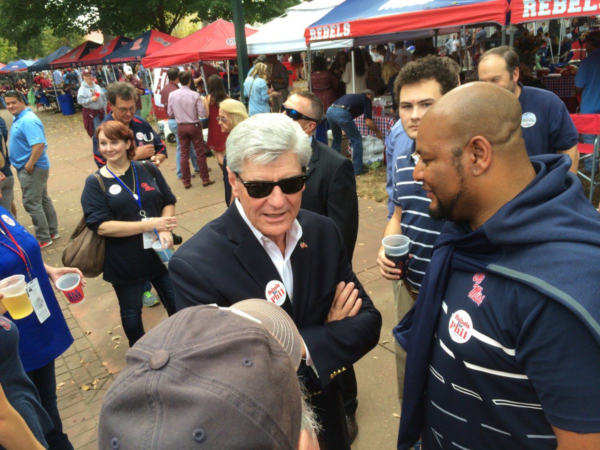 Phil Bryant tweet media