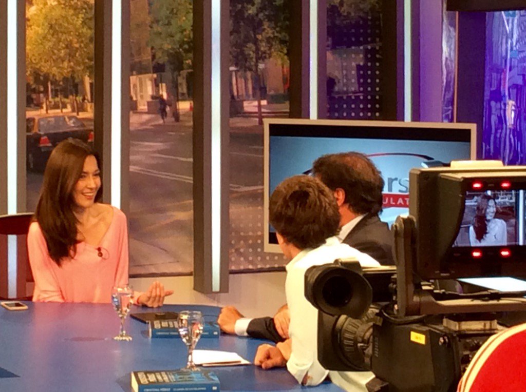 Linda, linda <a href="/Cris_telefe/">Cristina</a>, linda por donde se la mire. Gracias por regalarnos un rato de tu luz.