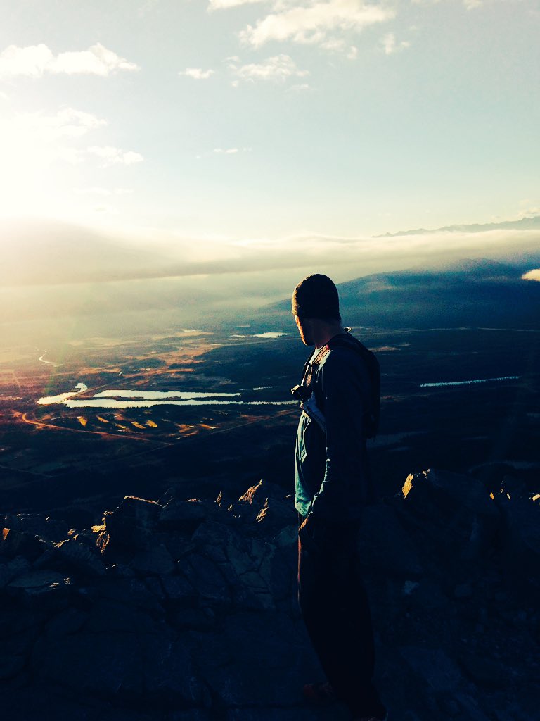 Thebiggas's tweet photo. Yam lap this morning with @rockposse686. Beat the clouds. #yamnuska https://t.co/UWeK0NJswt