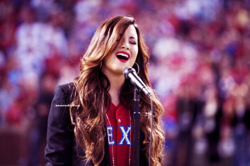 ddemidirection's tweet photo. seni cok seviyorum iyiki seni tanimisim iyiki LOVATIC im @ddlovato  #TurkishLovaticsForever https://t.co/uc9m7nh7Qj