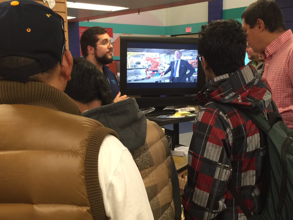 FarzadRayegani's tweet image. You are now entering innovation zone @sheridancollege @HACEbrampton @BramptonLibrary #MakerSpaceBrampton #CAMDT