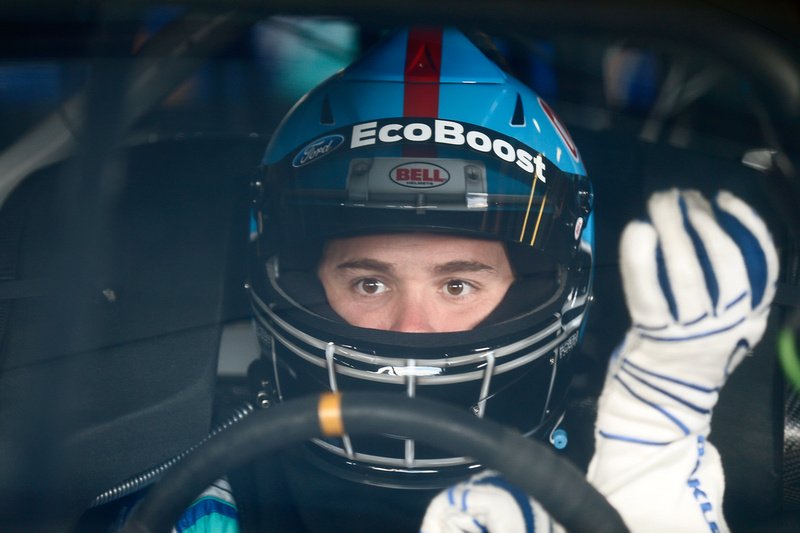 This is a really cool helmet! <a href="/OleMissFB/">Ole Miss Football</a> <a href="/StenhouseJr/">Ricky Stenhouse Jr.</a> @TalladegaSuperS