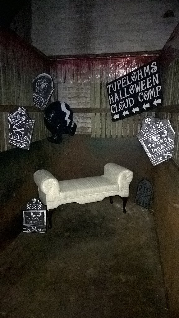TupelOhms's tweet photo. Our creeptastic #photobooth for the #TupelOhms #VapeMeet &amp; #CloudComp #Halloween2015 is an ancient elevator! https://t.co/OrZCE2mxqI