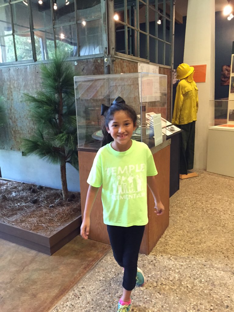 MichielleMorris's tweet photo. Field trip #eljacks @ElemJacks https://t.co/QeGGmEqcjM