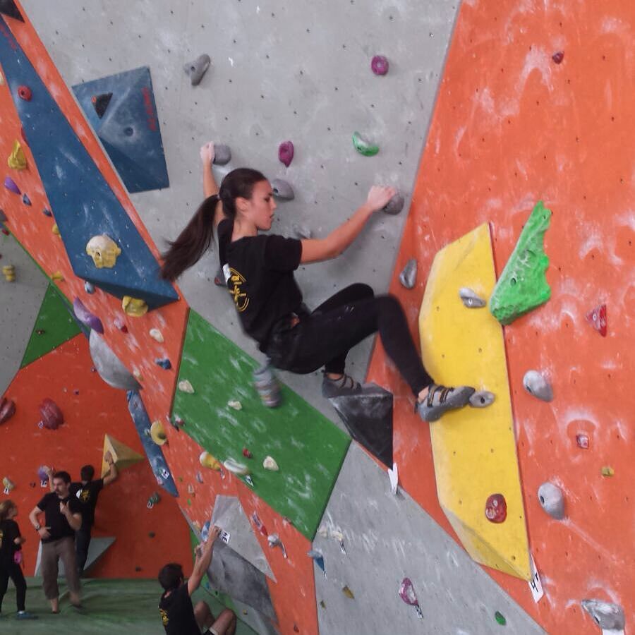 BoulderingUK's tweet photo. Shot by @laurail92 #BoulderingUK #Bouldering https://t.co/wHRGUvGp9i