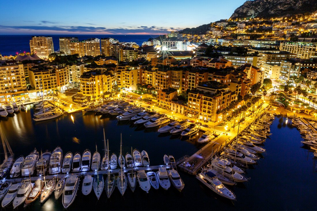 Gorgeous0Places's tweet photo. Monte Carlo, Monaco
Lit up at Night
#GorgeousPlaces https://t.co/X6akFCp9hu