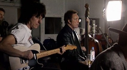 MusicBeat5's tweet photo. #JeffBeck #TomJones #OddPair #Music #Guitarist #Singer #GuitarGod #Musicians https://t.co/dkeQqtQL6v