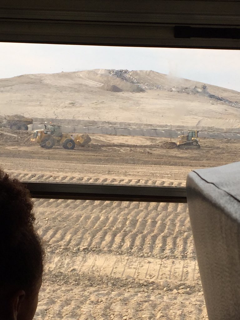 MichielleMorris's tweet photo. Field trip to landfill #eljacks @ElemJacks https://t.co/qFpL1EENus