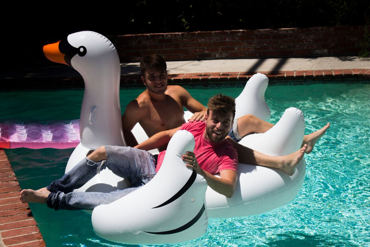 haenni__luca's tweet photo. Where is the summer  ... lol https://t.co/1YPiEJyLRm