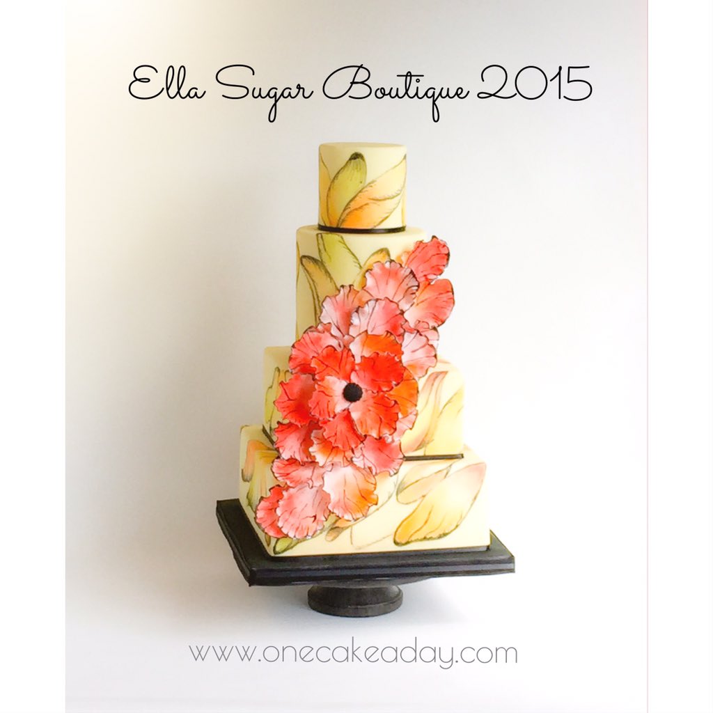 OneCakeaDay's tweet photo. My latest Cake for the lastest fashion issue of @cakecentral magazine #cake #art #sugarart #tulips #haute-couture https://t.co/fKbT31enwH
