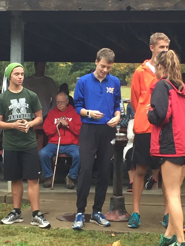 SHSxc_Squad's tweet photo. Congrats to Nathan Glastetter on making through to sectionals!!! Great job big dog #roadtostate https://t.co/dHj62zIqzP