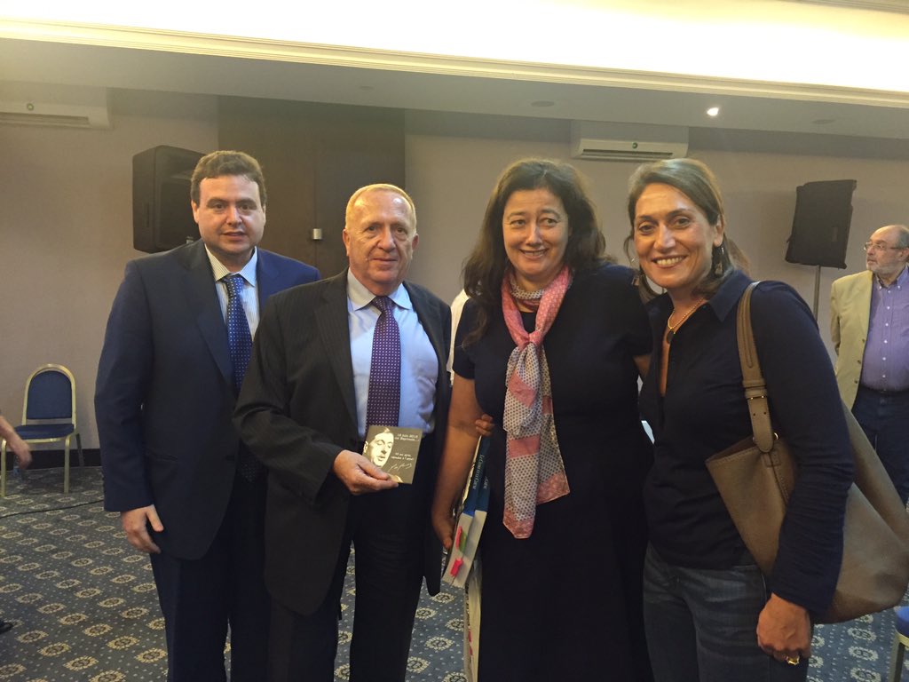 FabienneBlineau's tweet photo. LeCèdreEtLeChêne "La véritable école du Commandement est la culture générale.” #GalDeGaulle #Liban #France https://t.co/8gdpXnKD3J