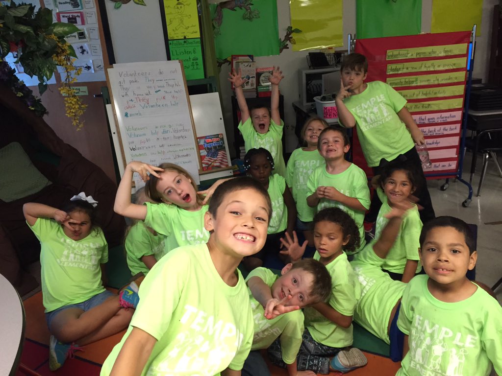 MichielleMorris's tweet photo. My wonderful second graders #eljacks @ElemJacks https://t.co/KgTVmV110e