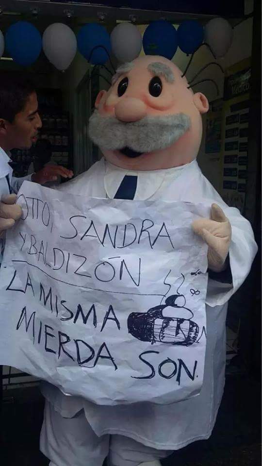 Sharonbella_25's tweet photo. @Guatevision_tv Sandra no sera el mejor ya que es #NoALaViejaPolitica https://t.co/Lf4n5i5YZi