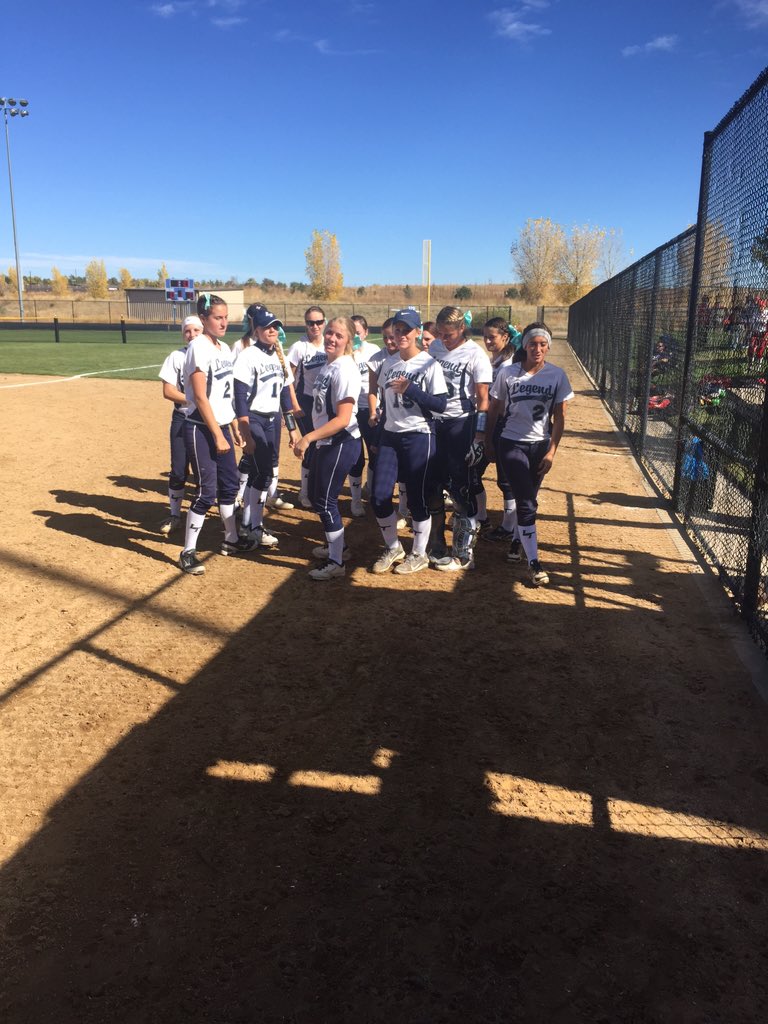 Legendfastpitch's tweet photo. First pitch coming up! GL LT!! https://t.co/zQTEuBw4iC