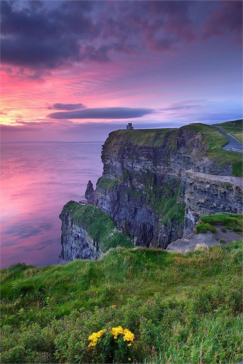 Gorgeous0Places's tweet photo. Cliffs of Mother, Ireland
#Breathtaking

#GorgeousPlaces https://t.co/sbPKRh7tIR