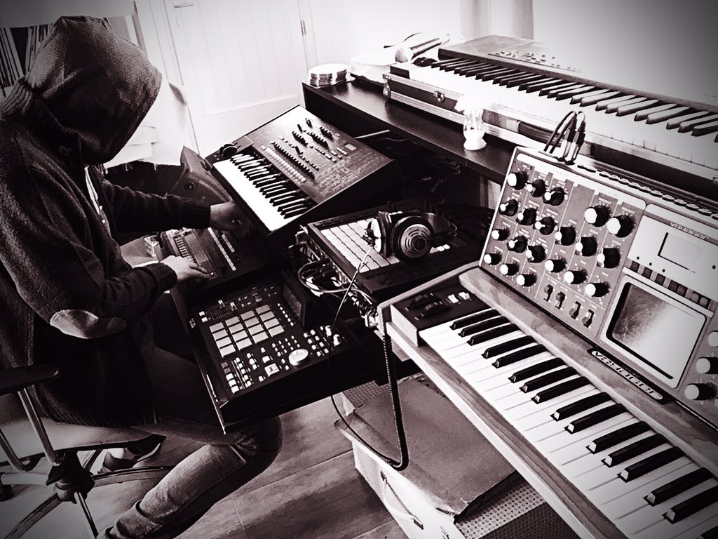 dodipalese's tweet photo. Getting colder in my studio, it's time to switch on the heater for making some hot tracks! :) https://t.co/UDoJ52LVCa