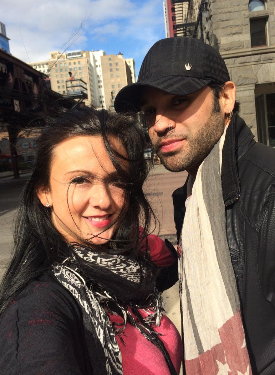 Jessica21lynn's tweet photo. #DIYMusicianConference @jonvegarocks https://t.co/J4OGtbQps0