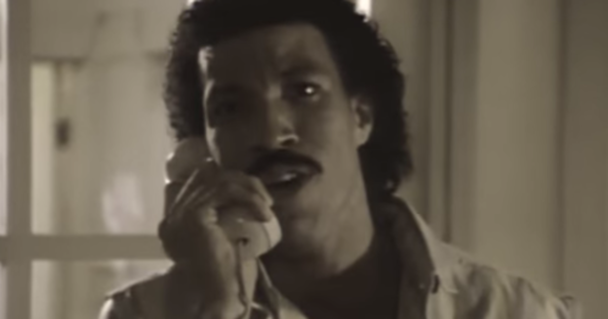 HuffPost's tweet photo. A perfect mashup of Adele and Lionel Richie singing "Hello" https://t.co/Qj475nrBav https://t.co/Ad1G6o0JOq