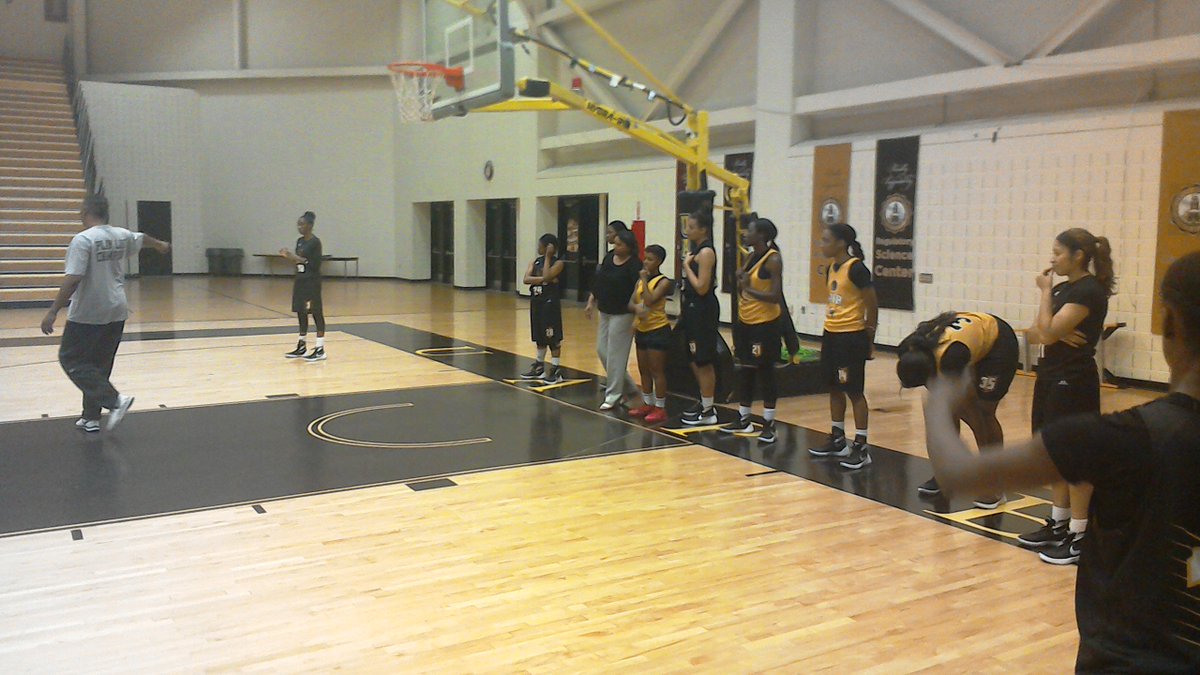UAPBLionsRoar's tweet photo. @uapbwbb Lady Lions of basketball practice photos https://t.co/USRUnagx5K