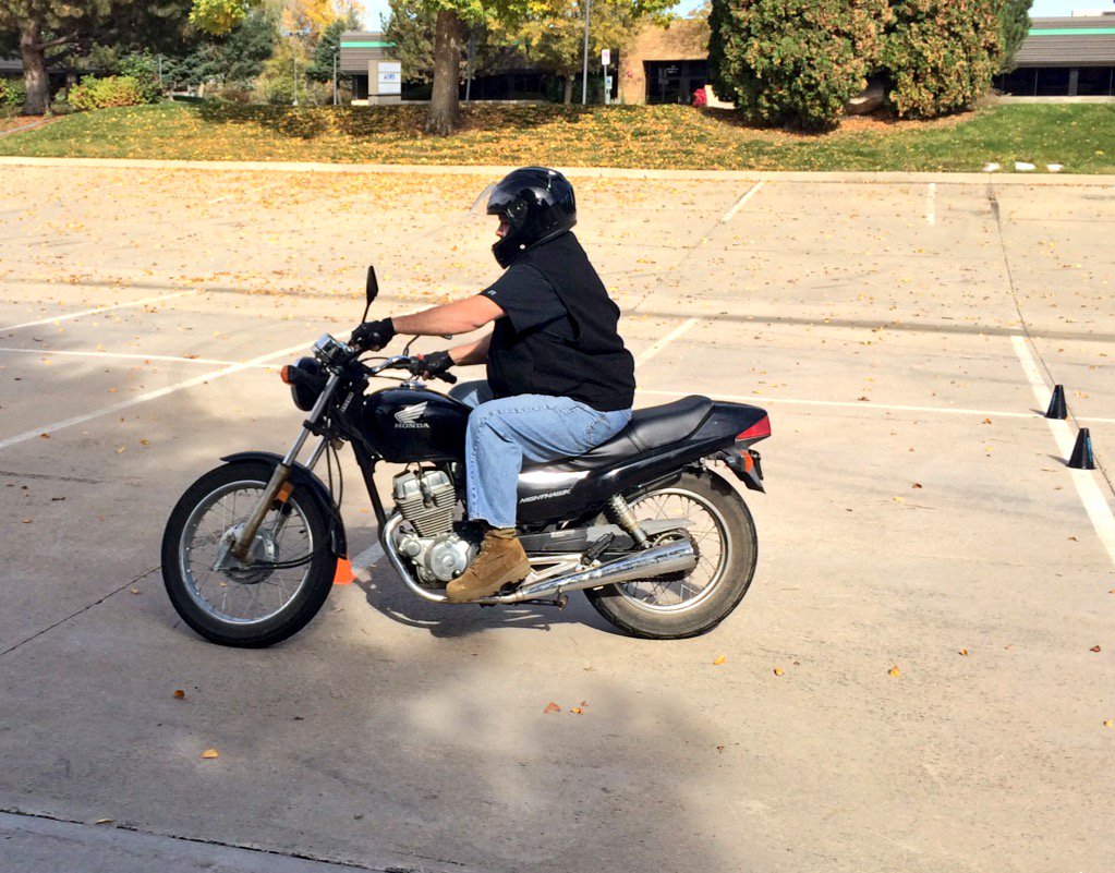 I_C_Creative's tweet photo. Colorado Chariots doing motorcycle course and slow speed drills. Great time, still have no snow! #lovetoride https://t.co/hzivpb6QAW
