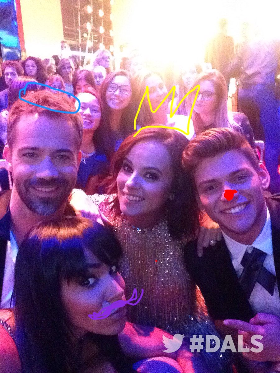 DALS_TF1's tweet photo. Ça commence maintenant ! #DALS @mellealizee @bensettirayane @emoireoff @shymofficiel https://t.co/lJs0HVt7XI