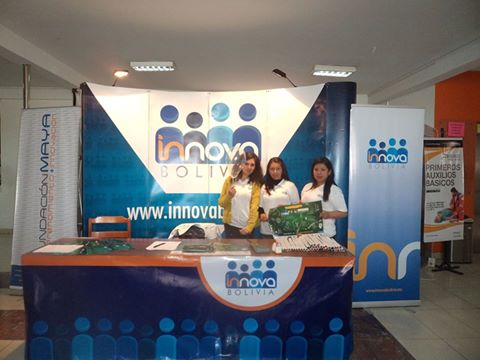 BoliviaInnova's tweet photo. Te desafiamos a mas!!! estuvimos en la @UnifranzBolivia :) #InnovaBo https://t.co/V9OUiPjKj5