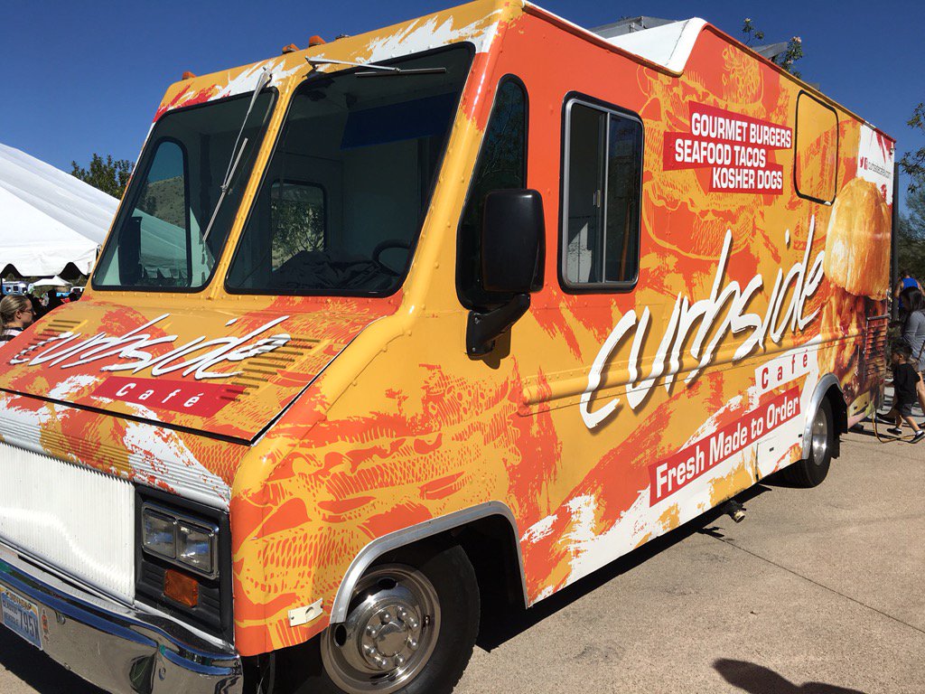 CurbsideCafeLV's tweet photo. Mountain's Edge Fall Festival today! Come decorate some pumpkins, hop on some rides, and eat some awesome food! https://t.co/7f5DIiqkkh