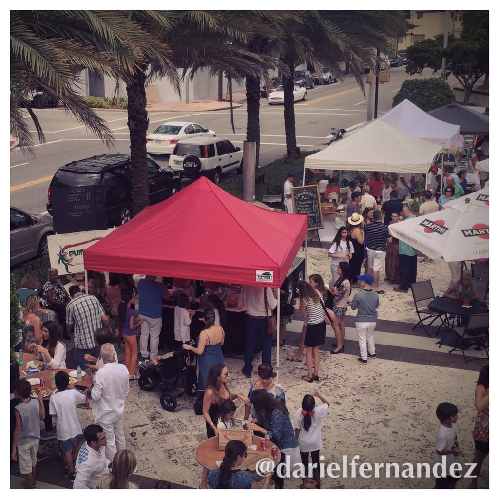 darielfernandez's tweet photo. EENTU
 @eentutv  #eentu #eentunews @coralgables
@OdliInc #lafestaitaliana @GablesMuseum https://t.co/BBYsPCnfnV
