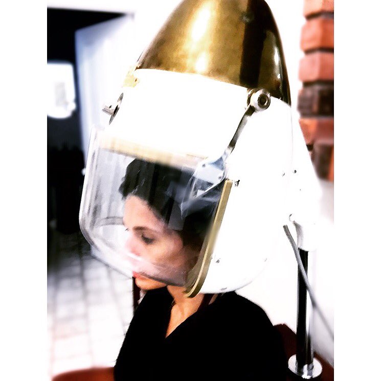 laurakaminer's tweet photo. Getting ready @crystalballgala #crystalball2015 #gala #ygk https://t.co/PIrN9iLfGj