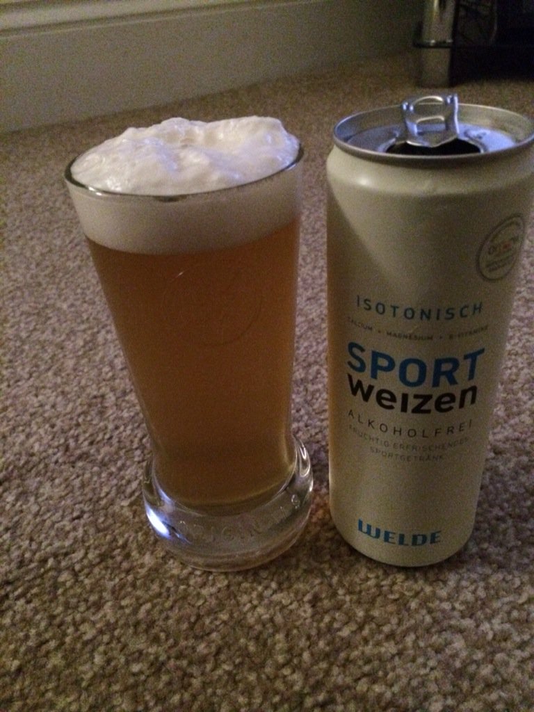 Stephburt21's tweet photo. Saturday night treats @MuscleFoodUK protein pizza and protein beer. ☑️ #cleancheatmeal https://t.co/dT2kWfuNeW