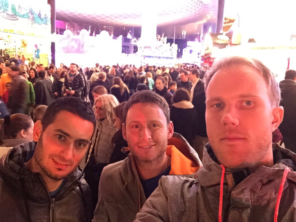 dominglot's tweet photo. Nice little fun fair action outside our hotel here in Basel! This place is packed! @_Swiss_Indoors https://t.co/mjcAGJ8NO8