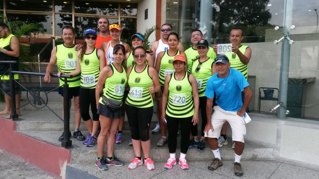 cingmerida's tweet image. Equipo Caminata fem, medalla de Oro para Mérida