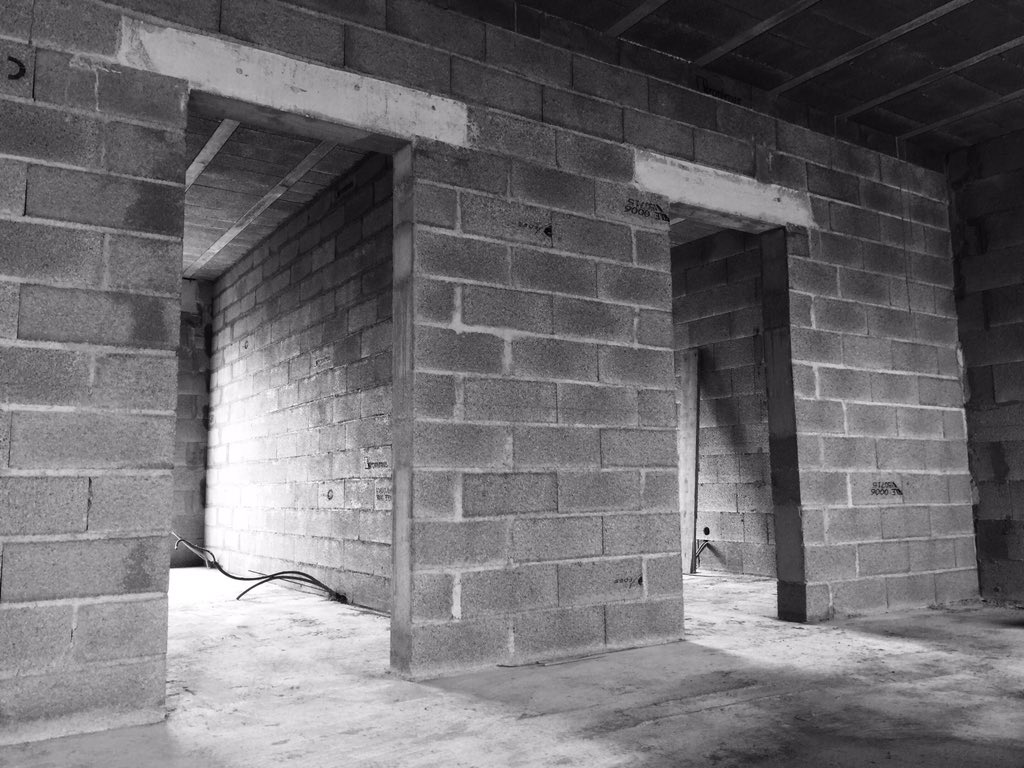 ONKOL_BTP's tweet photo. Murs en anglos creux. #construction #btp https://t.co/sJYiUjTopK