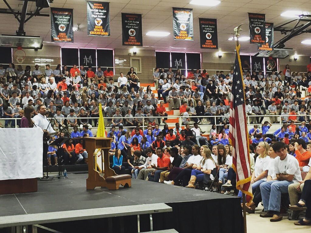 Greg&Lizzy tweet media