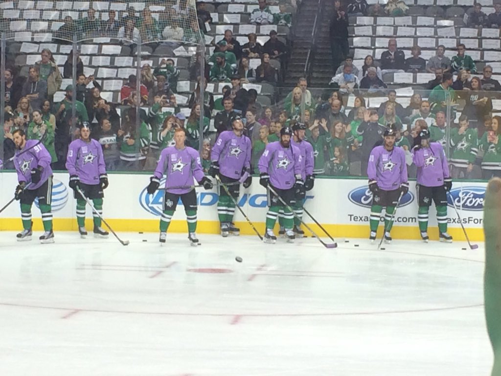 Let's go Stars! #HockeyFightsCancer #dallasstars