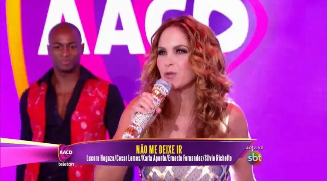 FamiLucerinaBR's tweet photo. Em shock com tanta beleza! @LuceroMexico você está divina. #LuceroNoTeletonBrasil https://t.co/10wjehwFSe