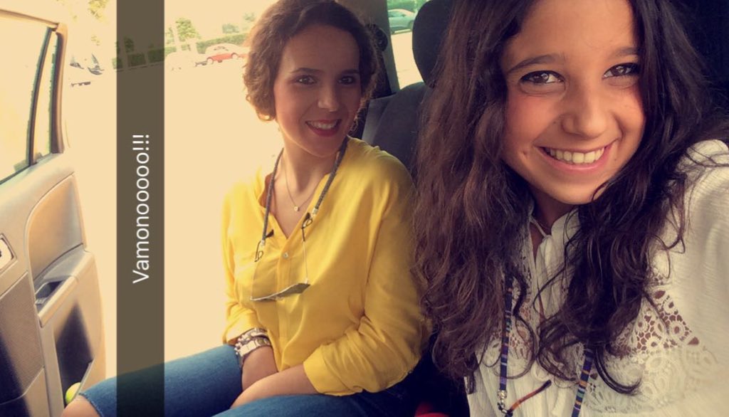 Covecarmen's tweet photo. Pedazo día con ella CAPEAGUADAIRA💃💃💃 @Larinaaa https://t.co/IkUGD1TALH