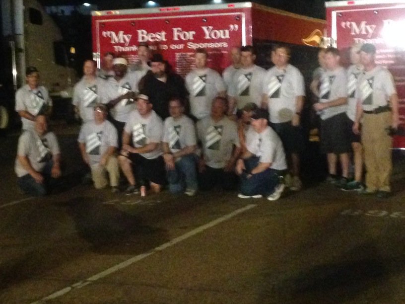 mrshunterlhs's tweet photo. Best Band Daddies EVER!!! #oneismine https://t.co/CHRcFpofNL