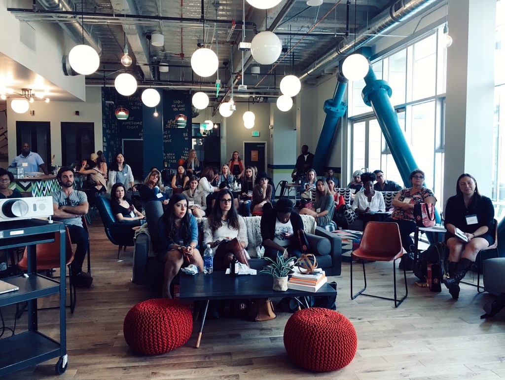 cjjohnsonjr's tweet photo. Awesome times talking on the panel for the digital influencer event!Thanks for coming out #entrepreneurs! #FABDILab https://t.co/DuLd8f2ECr