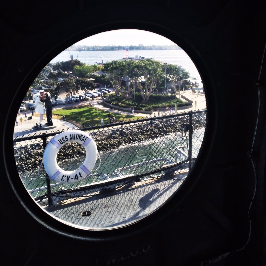 4theboys's tweet photo. Peeking through the porthole at the @USSMidwayMuseum
#ResorTime #TimeAwayTimeTogether #GPRgrandstay https://t.co/ZuxixVOT6o