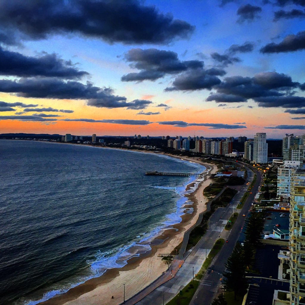 PuntadelEsteS's tweet photo. Playa Mansa de #PuntadelEste en toda su grandiosidad. Octubre en colores vibrantes que nos suele regalar @Alexsaban https://t.co/ACEDgqZt9r
