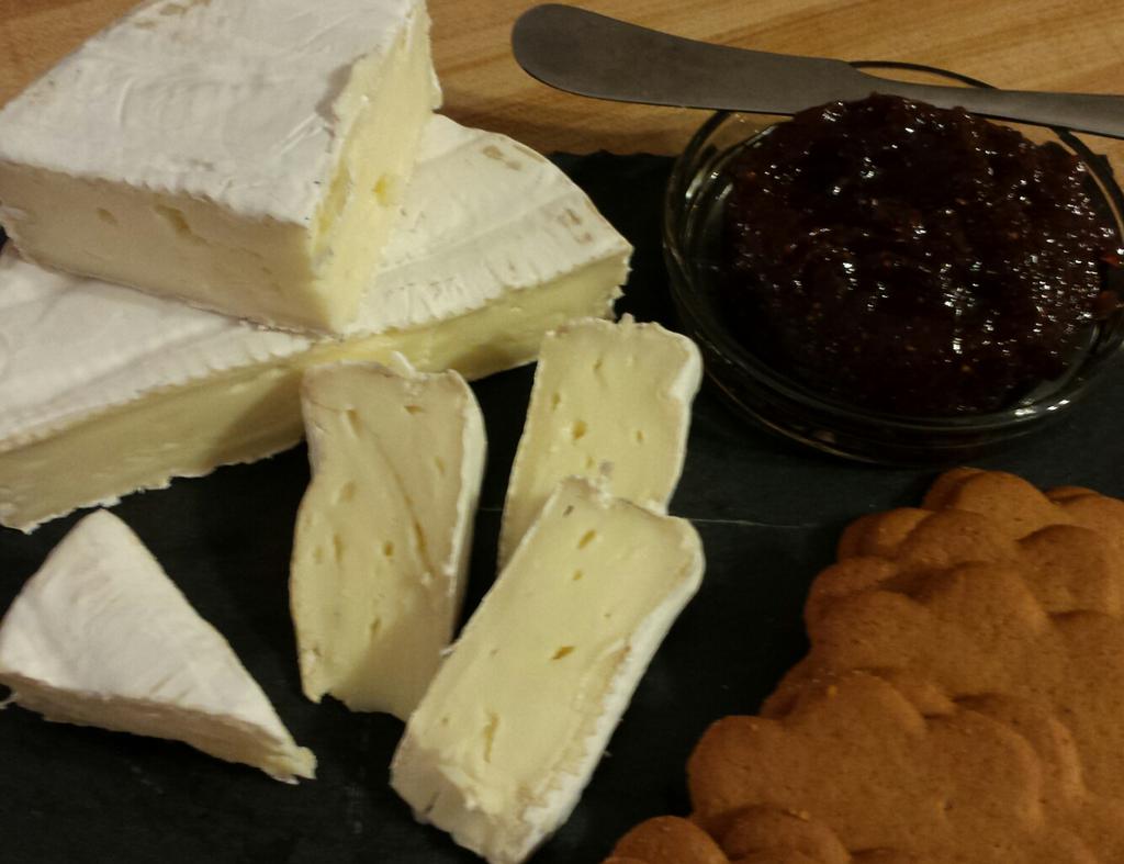cheesemonger's tweet photo. Orchard Choice Pepper Fig Spread atop Marin French Triple Creme...the perfect dessert... #valleyfig https://t.co/4DFzOlwWyD