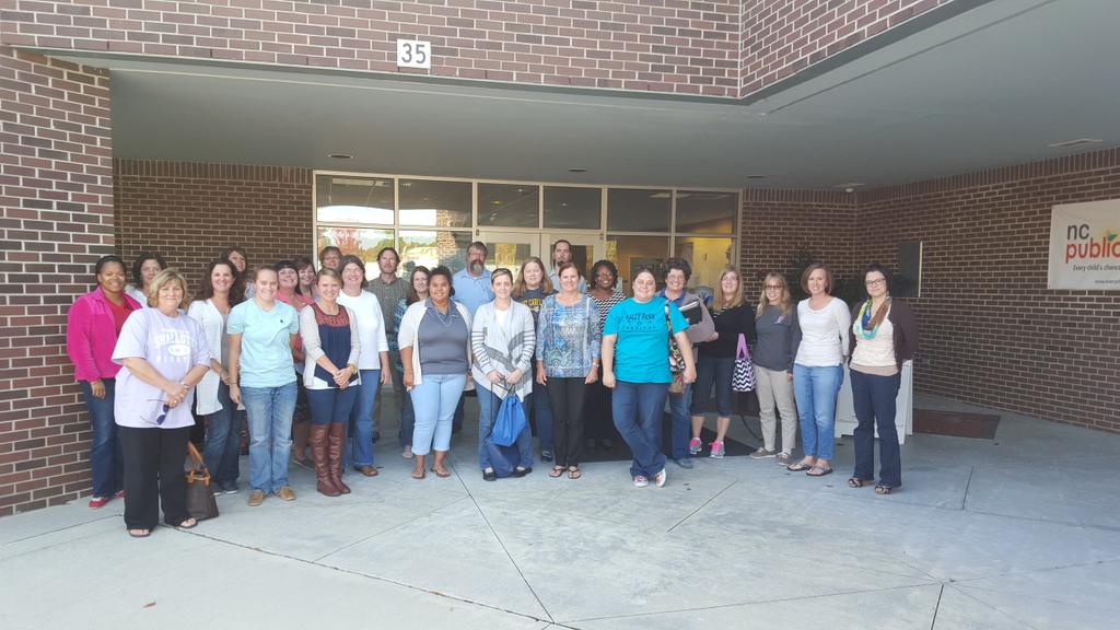 acaciad1's tweet photo. Thanks for a great day! BCS educators rock! @brunscoschools @DiscoveryEd #fallvirtcon2015 https://t.co/70ErNhPEN3