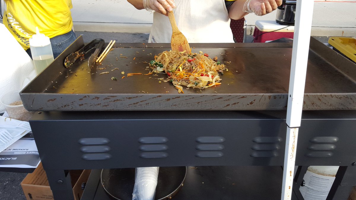 Insidethe's tweet photo. Still lots happening at #cherryhillkoreanfood and lots of great good left for dinner. Available until 7. https://t.co/B7zG3pyXDw