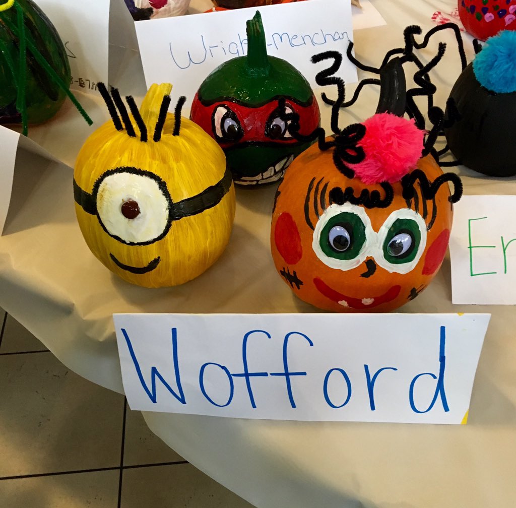 UTAPFC's tweet photo. Best Decorated Pumpkin winners! #UTAParentsWeekend https://t.co/pEPZo1fDJ1